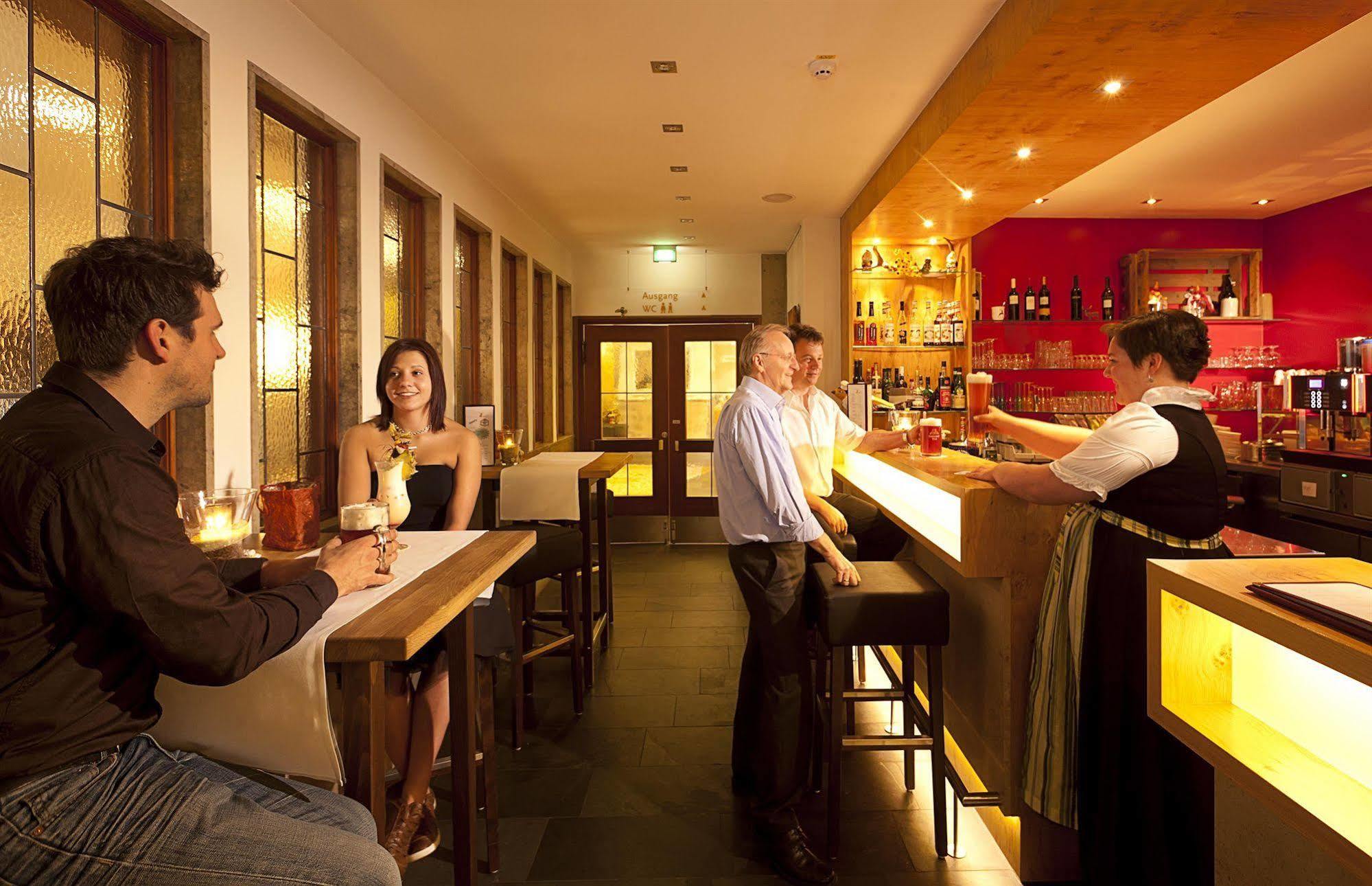 Akzent Brauerei Hirsch 3* Оттобойрен